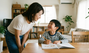 「勉強しなさい！」は逆効果？子どもが自ら机に向かう「声かけの技術」3選